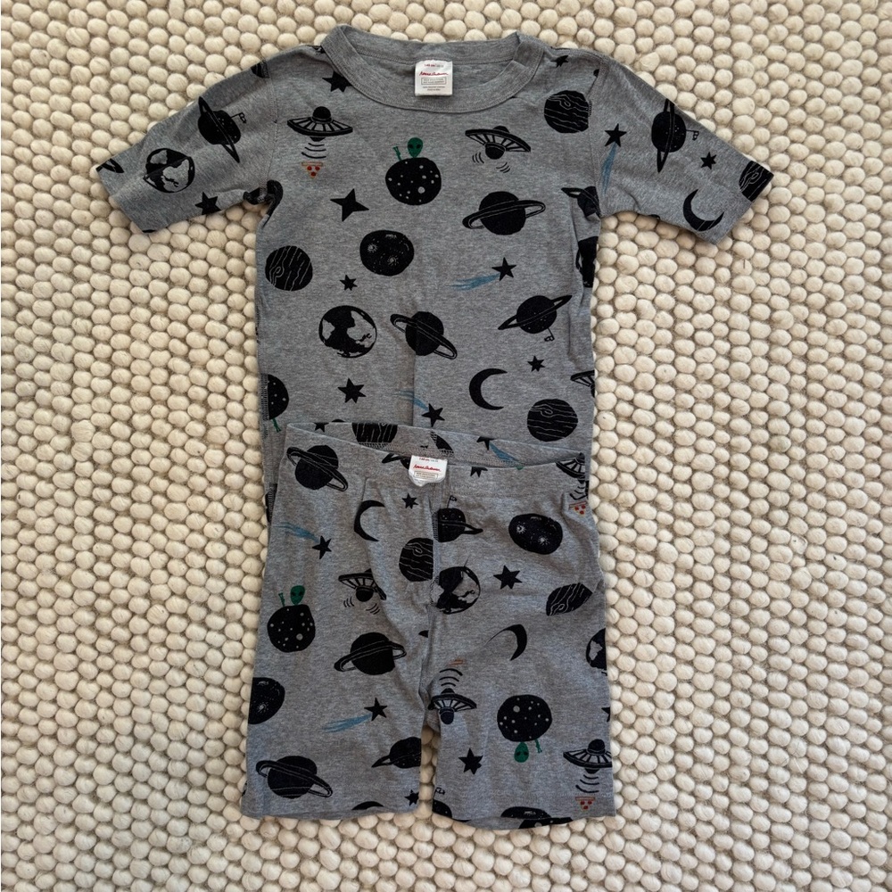Hanna Andersson Gray Space-Themed Kids Pajama Set